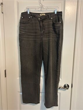 Levi's Black Straight-Leg Women’s Jeans